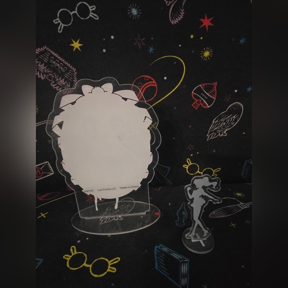 2 sailor moon acrylic pictures - Picture 2 of 3